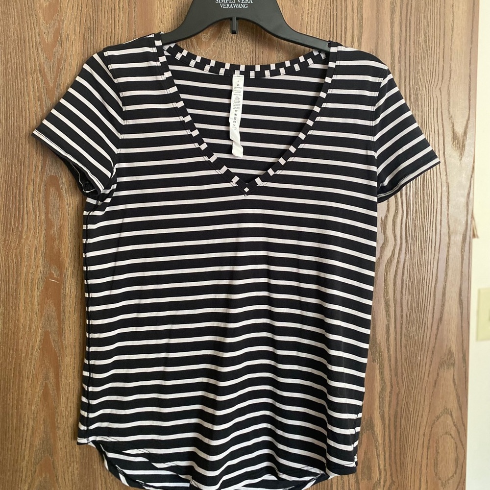 Lululemon Love V-Neck T-Shirt